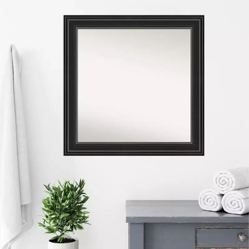 Espejo de pared de baño negro Amanti Art de 32" x 32" con borde sin bisel
