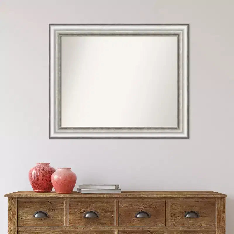 Espejo de pared plateado para baño sin bisel de 33" x 27" - Amanti Art: Rectangular moderno, incluye accesorios de montaje