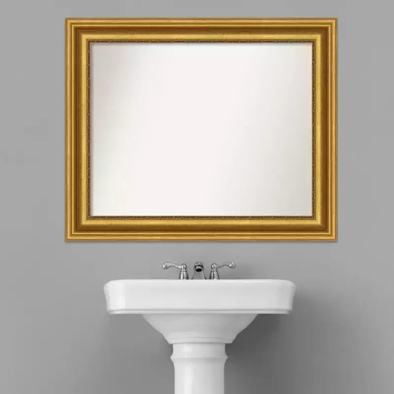 Espejo de pared de baño dorado sin bisel de 34 x 28 pulgadas - Amanti Art