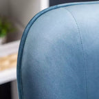 Sillón decorativo Doarnin de terciopelo sedoso contemporáneo con respaldo de botones de Roundhill Furniture, azul