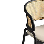 Juego de 4 sillas de comedor LeisureMod Ervilla con respaldo de mimbre y asiento de cuero con estructura de acero negro, cocina moderna de interior, comedor, asientos de mesa