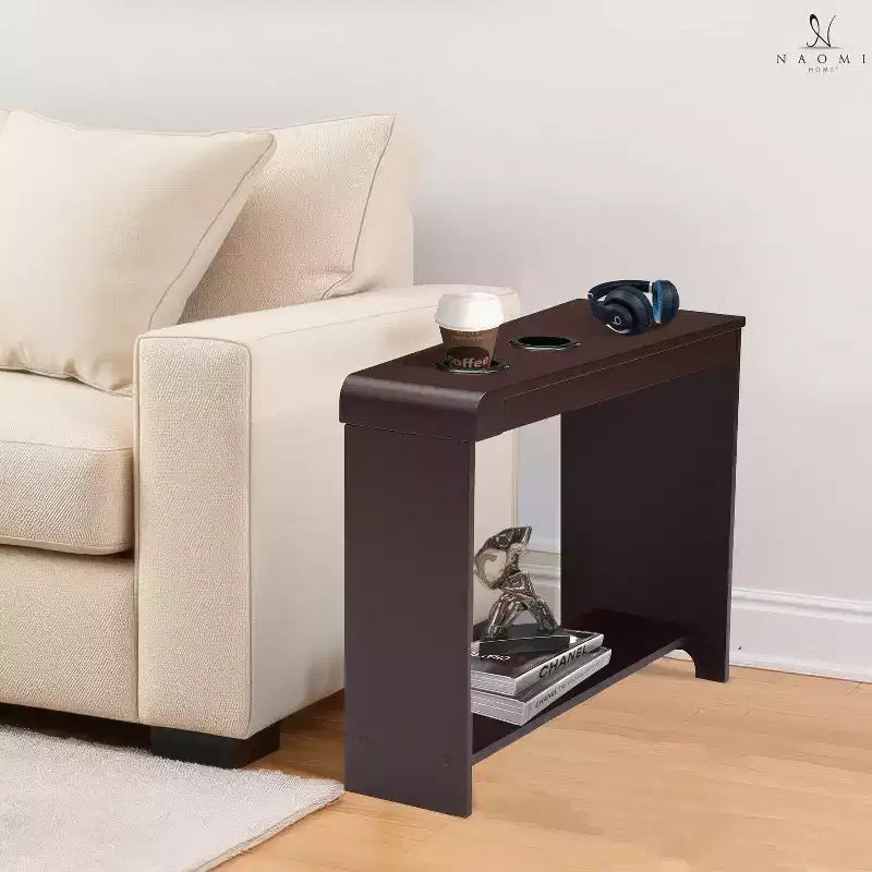 Mesa auxiliar de Home Imports Emporium con puertos USB y tomas de corriente, mesa auxiliar estrecha para dormitorio y sala de estar