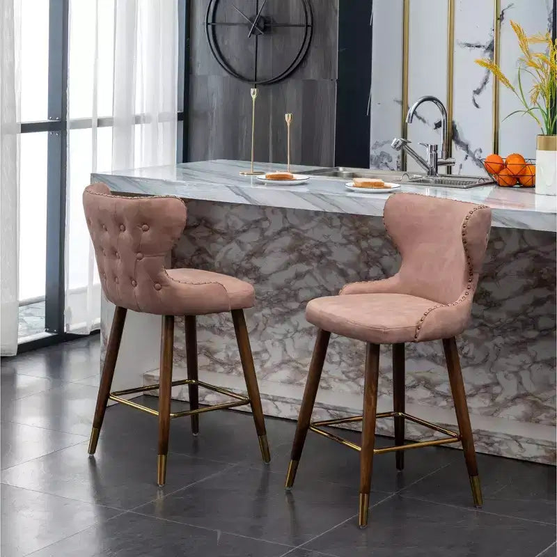 Roundhill Furniture Nevis Taburete de mostrador moderno de mediados de siglo de cuero sintético con ribete capitoné de cabeza de clavo, rosa, juego de 2