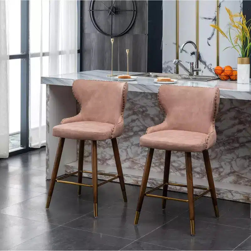 Roundhill Furniture Nevis Taburete de mostrador moderno de mediados de siglo de cuero sintético con ribete capitoné de cabeza de clavo, rosa, juego de 2