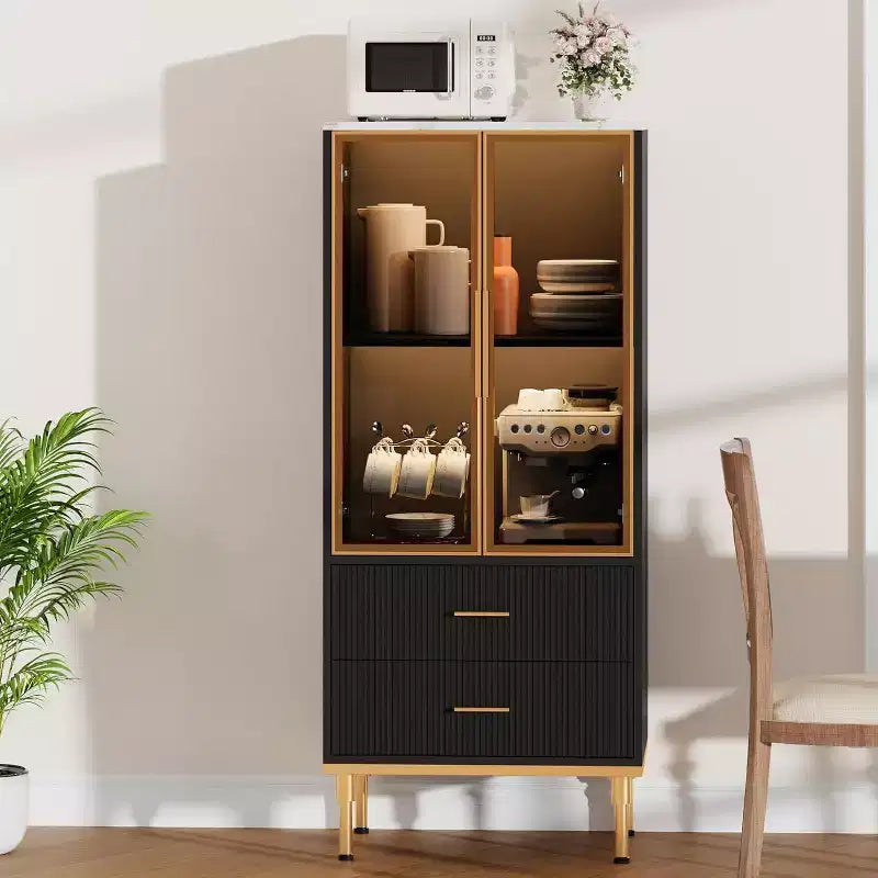 Armario de almacenamiento estriado moderno con puerta de cristal y 2 cajones, estantes ajustables, detalles dorados, construcción de MDF para cocina, sala de estar, oficina
