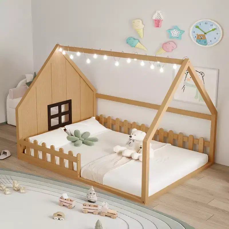 Cama de madera Whisen con forma de casa, tamaño completo, con ventana y valla