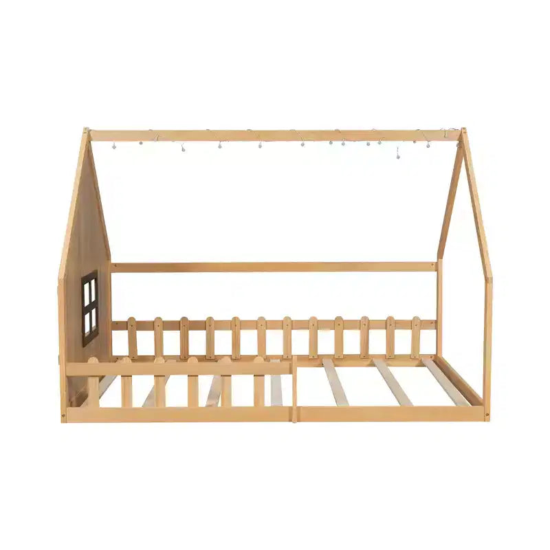Cama de madera Whisen con forma de casa, tamaño completo, con ventana y valla