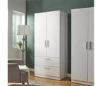 Armario de madera de dos puertas HomeStock Emma con dos cajones y barras para colgar en blanco