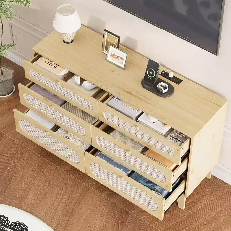 Cómoda de 6 cajones grandes de ratán, con puertos USB y tomas de corriente, 6 cajones de almacenamiento para dormitorio, sala de estar, pasillo, roble