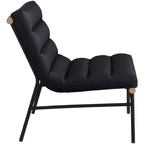 Meridian Furniture, Sillón decorativo de piel vegana Burke