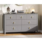 Cómoda de 7 cajones para dormitorio, cómoda de madera de 137 cm de ancho con tiradores de metal, organizador de ropa estriado, mueble de TV para pasillo