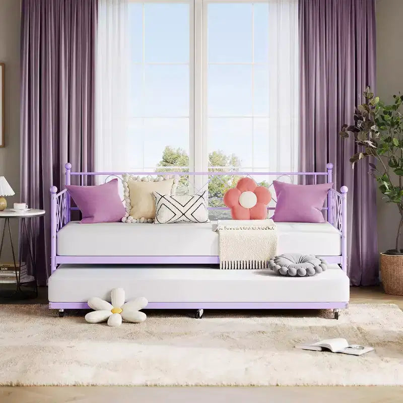 Cama de día con nido, Cama nido doble con cabecero en forma de corazón para niños, Cama de día de metal resistente con soporte de listones de acero, Cama de día doble púrpura