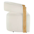 Silla de comedor tapizada Spruce&Spring con reposabrazos de madera y ruedas ocultas