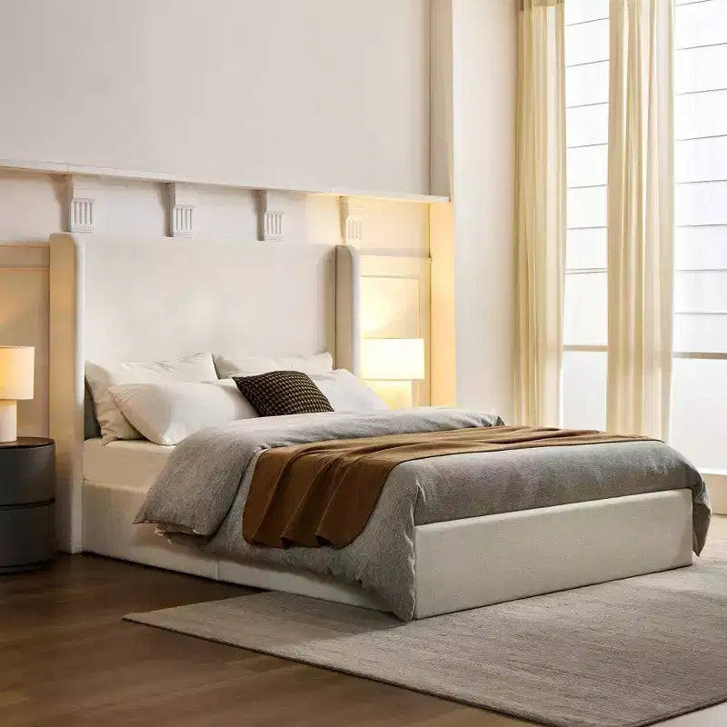 Cama moderna tapizada en tela de chenilla modelo Petra de GDFStudio con cabecero tipo orejero, requiere box spring