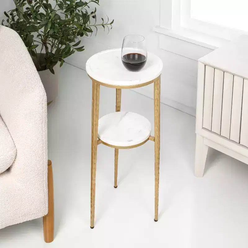 JONATHAN Y Seraphina 24.75 Mesa auxiliar decorativa y mesa de bebidas industrial de 2 niveles con estructura metálica y superficie redonda de mármol blanco