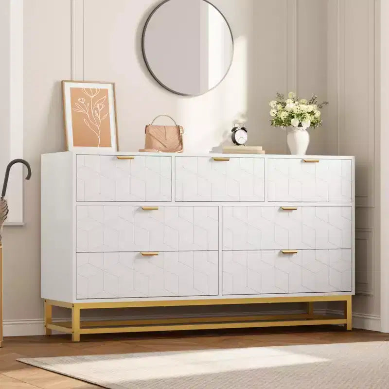 Cómoda para dormitorio, 7 cajones con tiradores y patas de metal dorado, cómoda moderna para armario