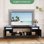 Mueble de TV moderno con iluminación LED, que incluye armarios de almacenamiento y estantes, adecuado para dormitorios y salas de estar.