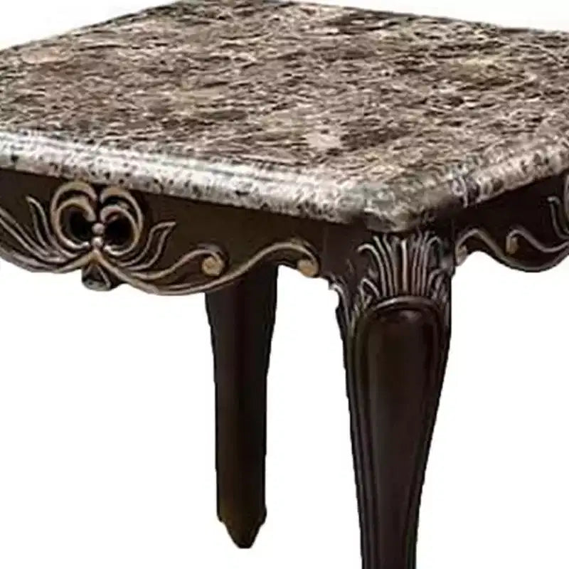 Mesa auxiliar Royal Hampton, madera nogal oscuro, detalles tallados, 28 pulgadas
