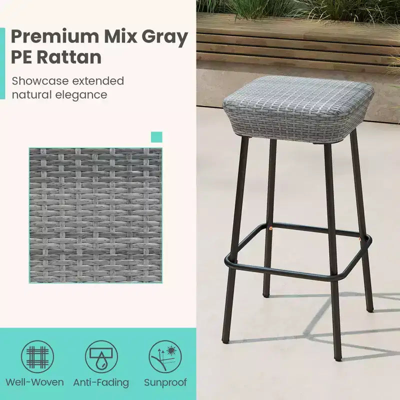 Costway Juego de 4 taburetes de bar de metal de 75 cm con asiento de ratán y reposapiés para jardín
