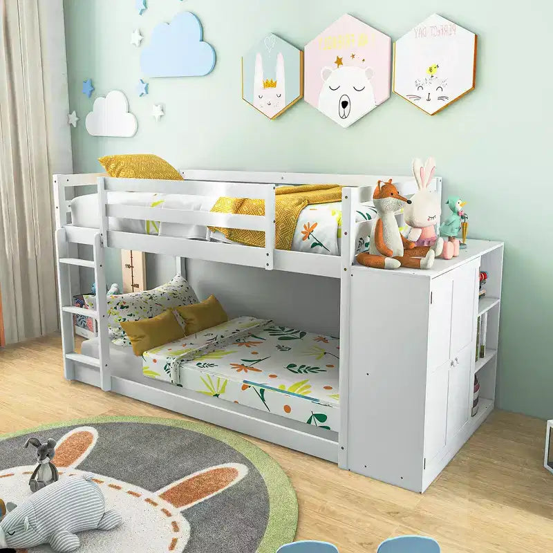 Costway litera doble sobre doble, marco de madera, estantes de almacenamiento, escalera, barandillas para niños, blanco