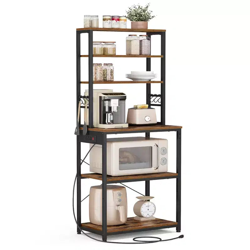 Estante para panaderos con toma de corriente, estante para barra de café de 65.7 pulgadas con estante ajustable y 6 ganchos, soporte para microondas para cocina