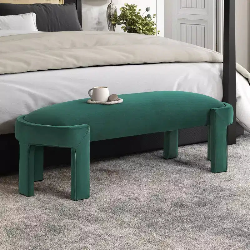 Banco tapizado de tela de terciopelo moderno y elegante Okak con estructura de madera contrachapada, otomana ovalada de lujo cómoda para dormitorio, recibidor