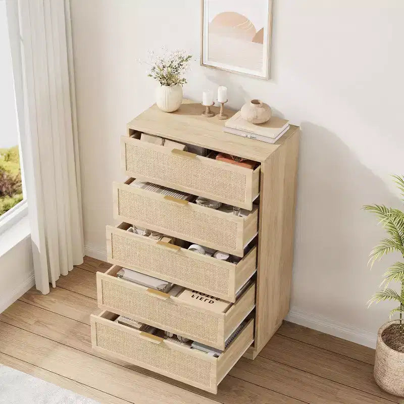 Cómoda de 5 cajones de ratán para dormitorio, diseño de cuerpo de gabinete y patas integrados, cómoda de madera para pasillos, entradas y armarios, fácil montaje