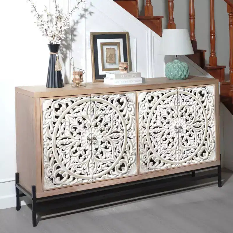GDFStudio Eni Gabinete de almacenamiento vintage de 59'' con 4 puertas de madera tallada y 2 estantes