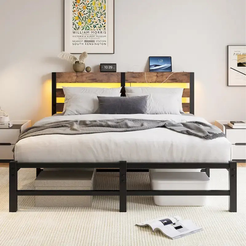 Base de cama de metal tamaño queen con cabecero de madera, luces RGB y estante de almacenamiento
