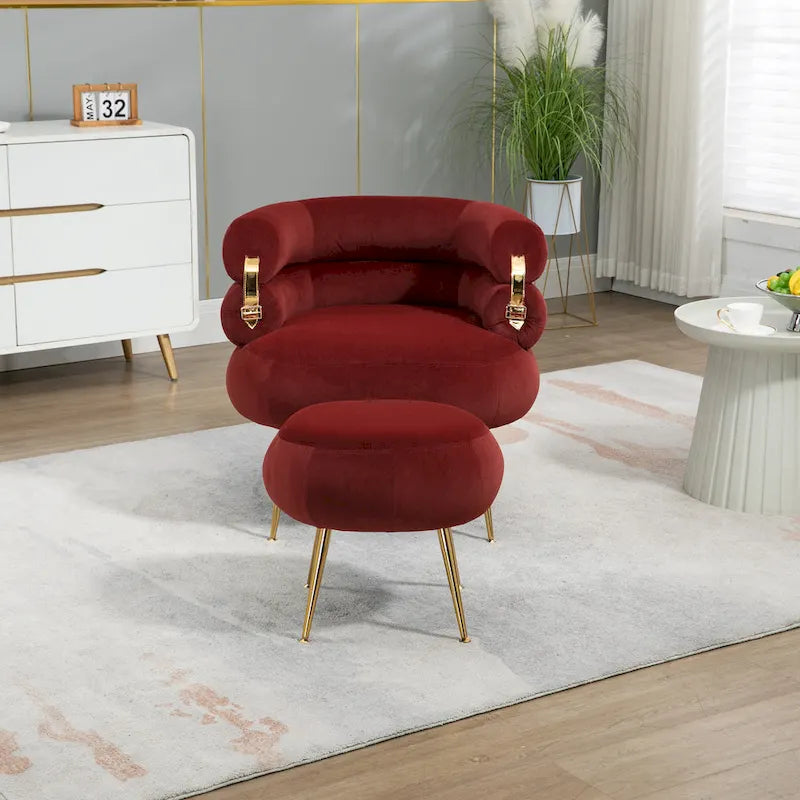 Sillón tapizado de barril color rojo vino con otomana y patas de metal
