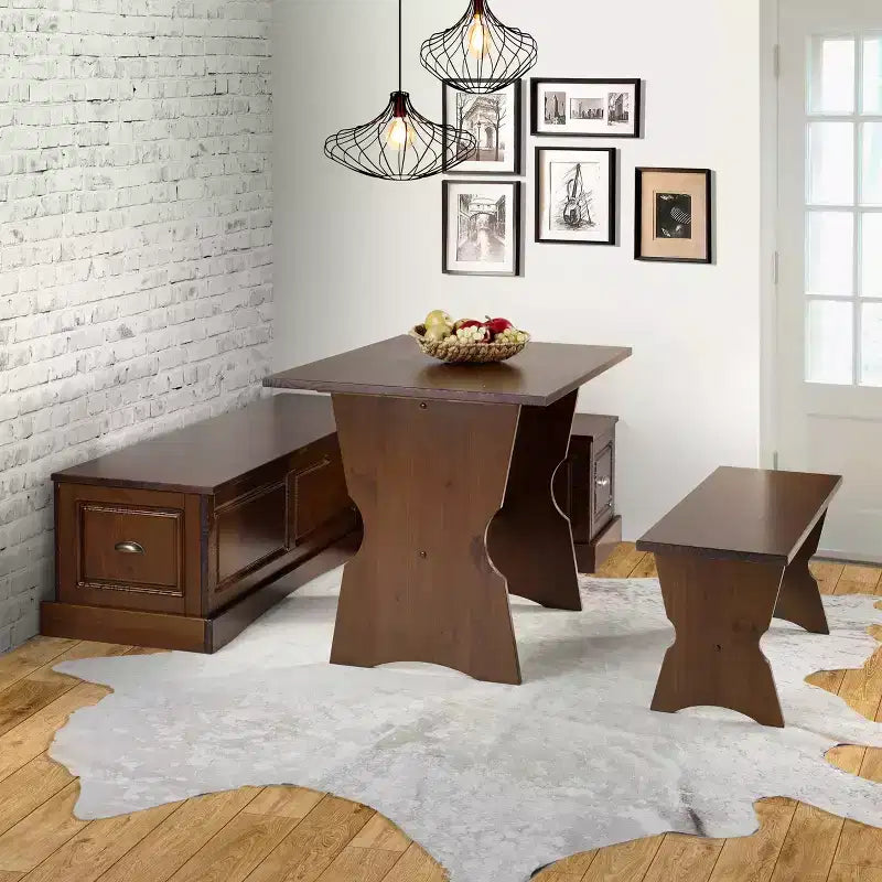 Juego de comedor de rincón en forma de L Colby de 3 piezas con banco sin respaldo, color marrón - Linon: Estructura de madera, 5 asientos, base de caballete