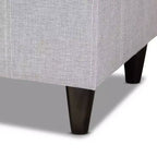 Banqueta de almacenamiento otomana de madera acabada en gris beige Brette - Baxton Studio: moderna de mediados de siglo, capitoné, estructura de madera de caucho, capacidad de 113 kg