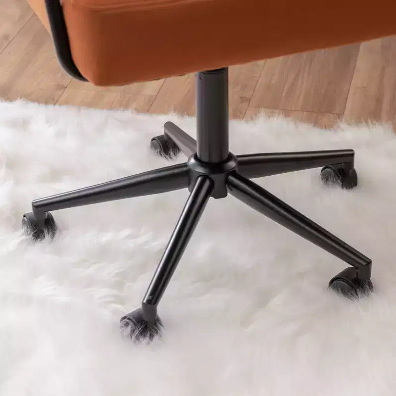 Silla de oficina Prestwick de Linon, color caramelo