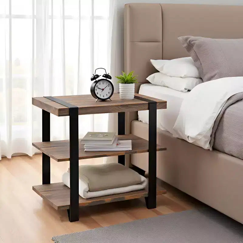 Mesa auxiliar de 27 pulgadas Modesto con 2 estantes y correa de metal, madera - Alaterre Furniture: Diseño rústico industrial, estructura negra