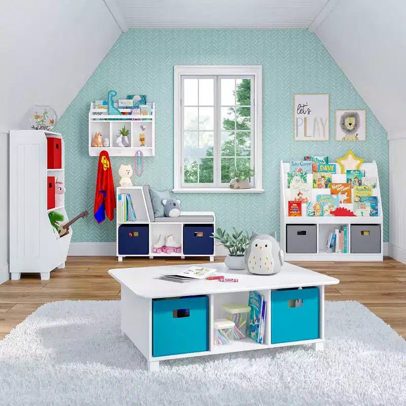 Mesa de actividades y juegos para niños RiverRidge con 6 compartimentos de almacenamiento, blanca con 2 cubos de tela