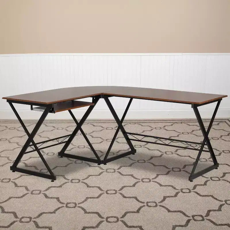 Escritorio para computadora en forma de L de laminado de teca con bandeja deslizante para teclado de Flash Furniture