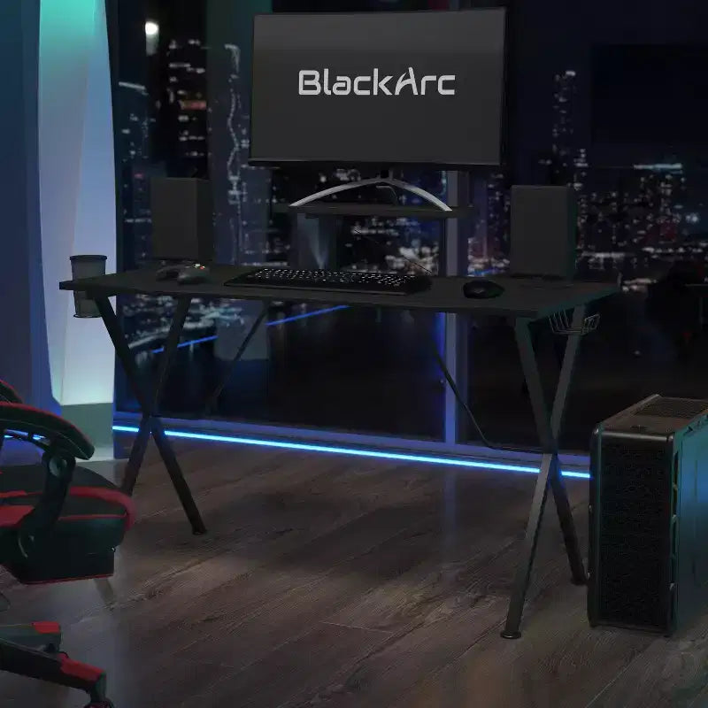 Escritorio de juegos BlackArc con superficie laminada y estructura de acero - Soporte para tazas desmontable, gancho para auriculares y soporte para smartphone/monitor