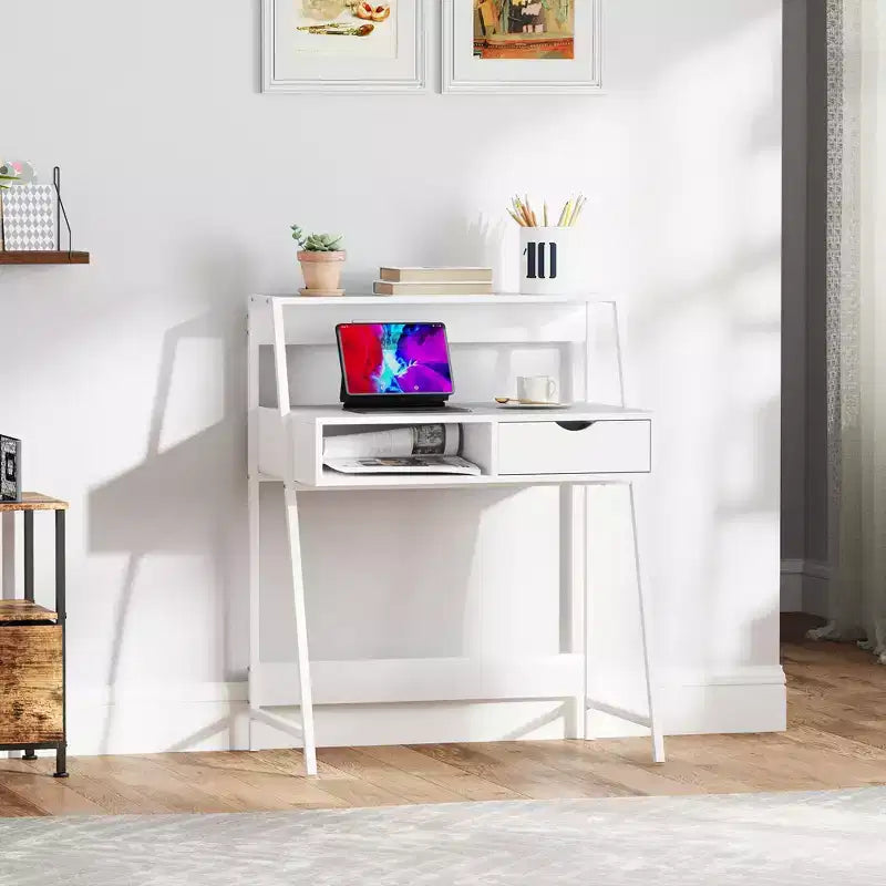 Escritorio HOMCOM para oficina en casa, escritorio para computadora para espacios pequeños, mesa de estudio con cajón y estantes de almacenamiento