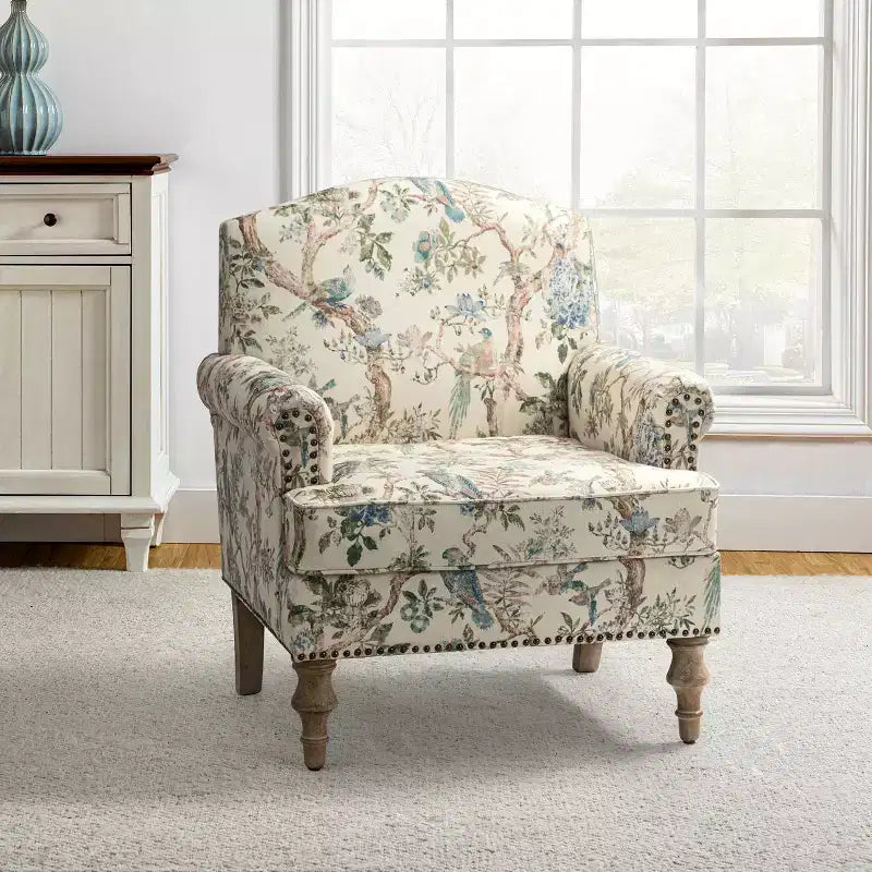 Yahweh Sillón tapizado de madera de transición con diseño de patrón floral, brazos con panel y respaldo de camello | ART OF LIVING DESIGNS