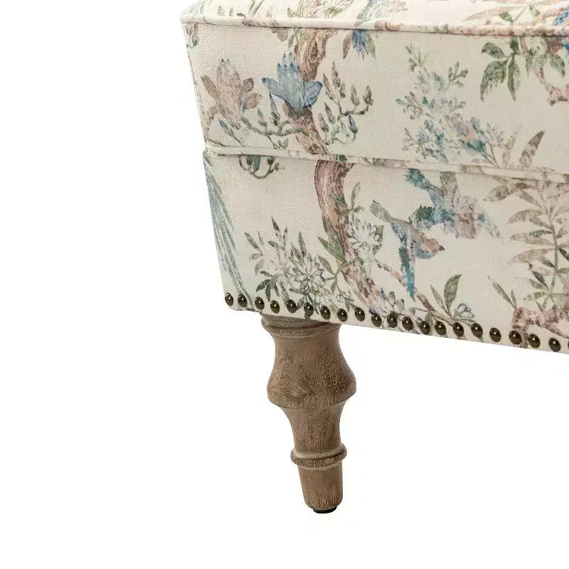 Yahweh Sillón tapizado de madera de transición con diseño de patrón floral, brazos con panel y respaldo de camello | ART OF LIVING DESIGNS