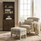 Bellfield otomana totalmente tapizada - Threshold diseñada con Studio McGee