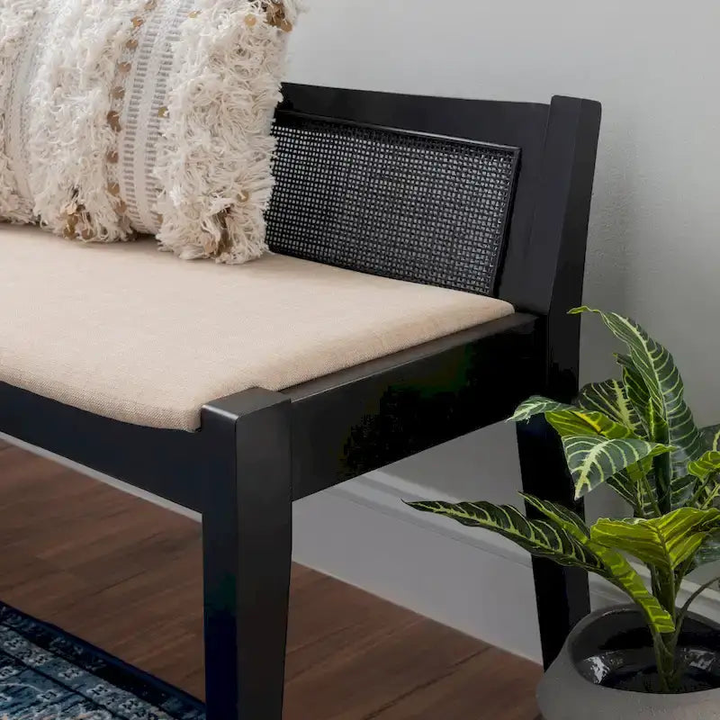 Banco de caña de madera maciza con asiento acolchado