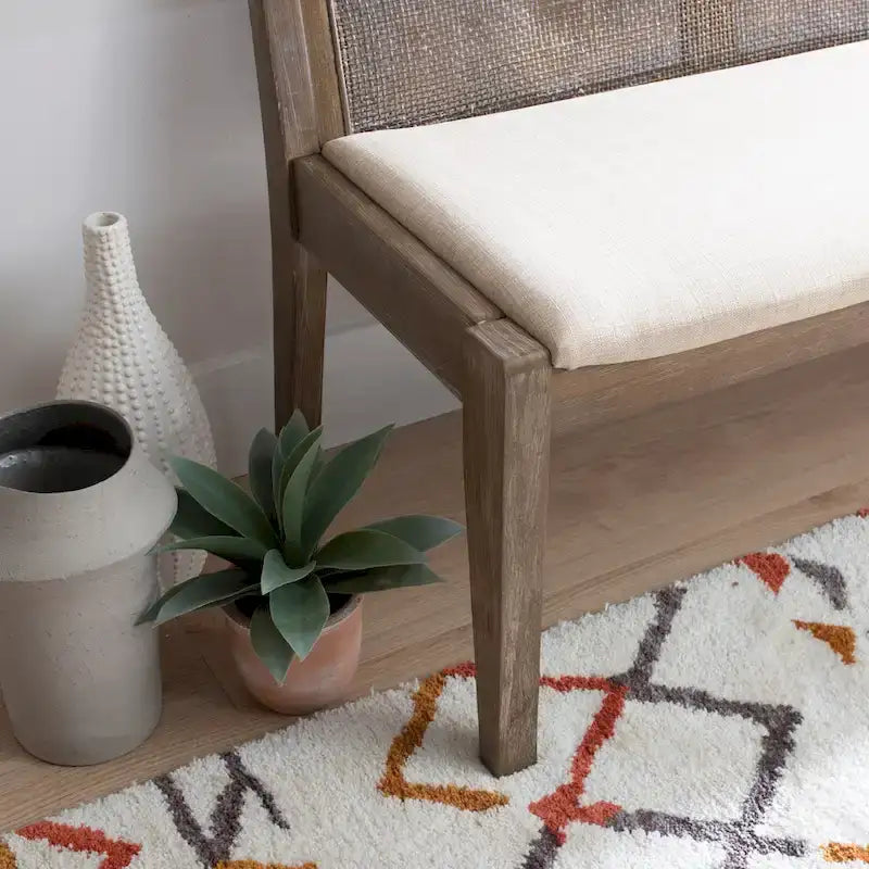 Banco de caña de madera maciza con asiento acolchado
