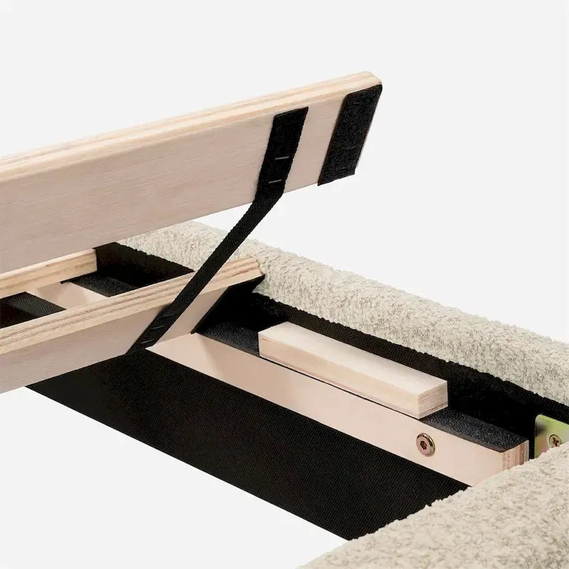 Cama con plataforma tapizada tamaño queen con cabecera capitoné