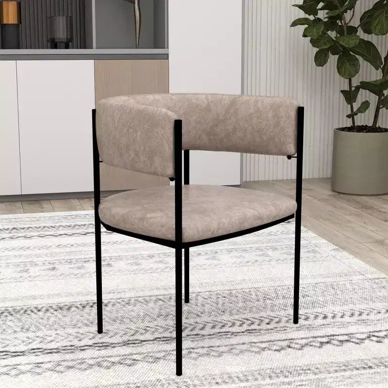 LeisureMod Juego de 2 sillas de comedor tapizadas con diseño de respaldo abierto, estructura de hierro con recubrimiento en polvo, Colección Cyril para comedor, cocina, bistró, cafetería