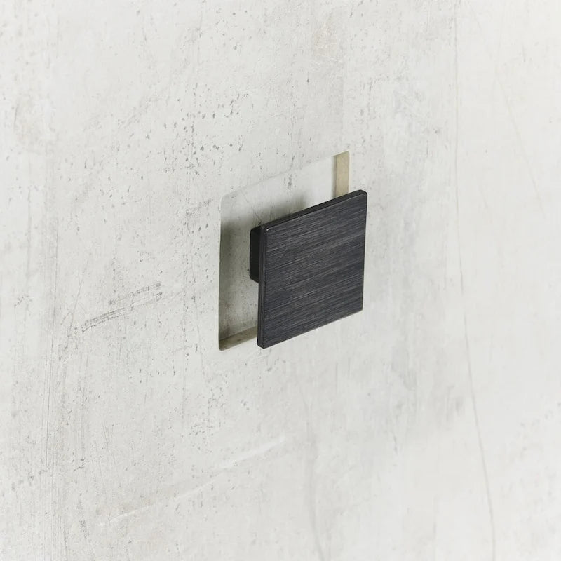 Aparador buffet gris envejecido de 80" con puertas laminadas de hormigón