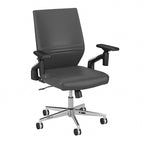 Sillón de oficina de piel sintética con respaldo medio, altura y reposabrazos ajustables