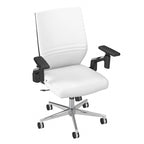 Sillón de oficina de piel sintética con respaldo medio, altura y reposabrazos ajustables